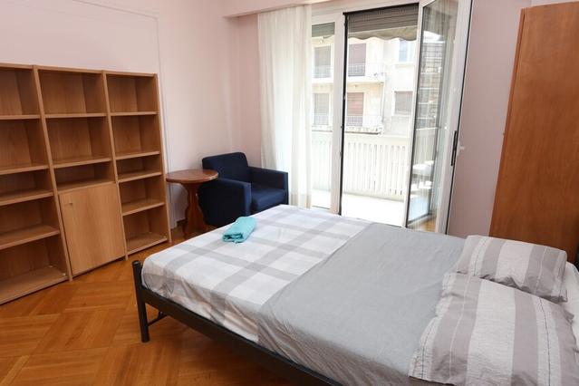 Private rooms for rent in Athens, Greece