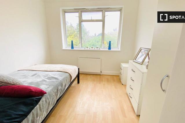 Location Appartement Londres: Logement appartement a louer meublé