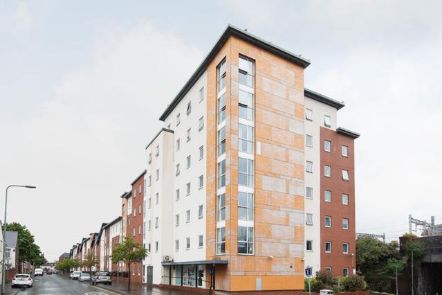 Cozy Flat 15 Mins from City Centre with Parking, Cardiff – Updated 2023  Prices